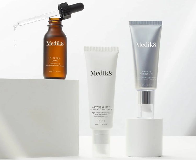 Medik8 в SkinCleanic: Ваша кожа готова к обновлению!